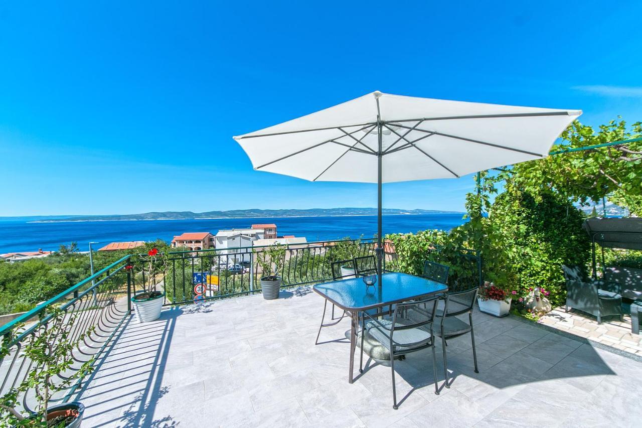 Apartments With A Parking Space Brela, Makarska - 16603 ภายนอก รูปภาพ