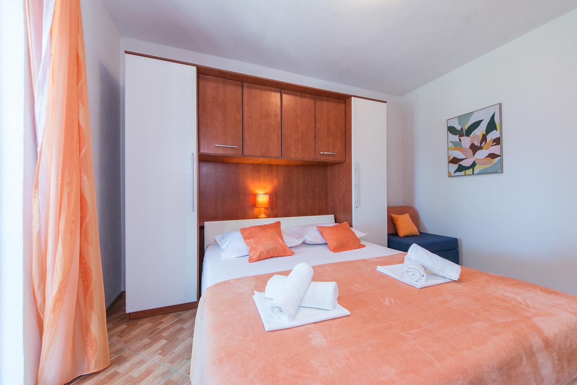 Apartments With A Parking Space Brela, Makarska - 16603 ห้อง รูปภาพ