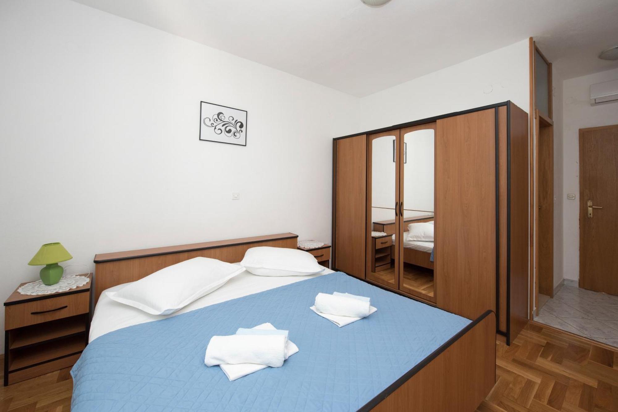 Apartments With A Parking Space Brela, Makarska - 16603 ห้อง รูปภาพ