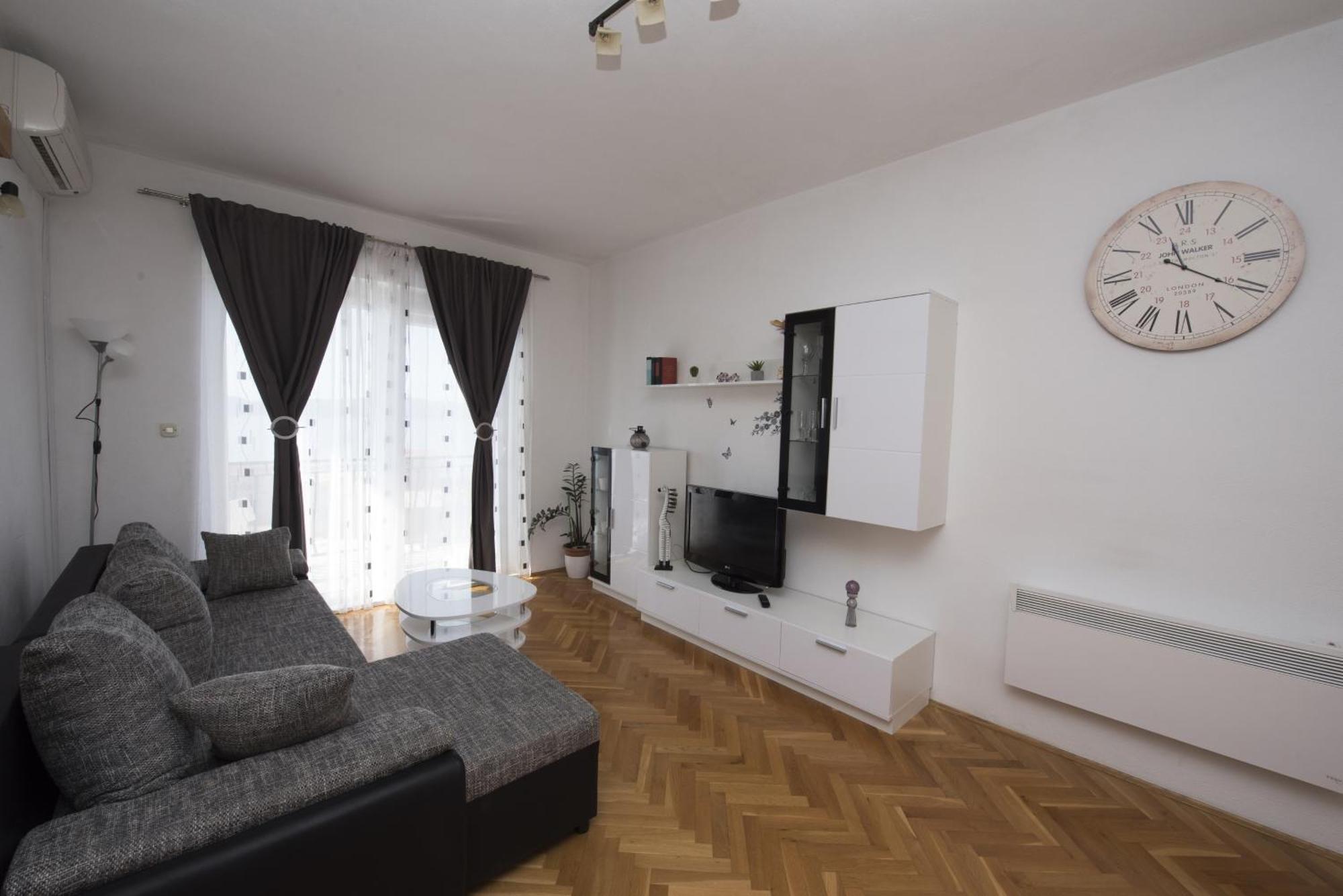 Apartments With A Parking Space Brela, Makarska - 16603 ห้อง รูปภาพ