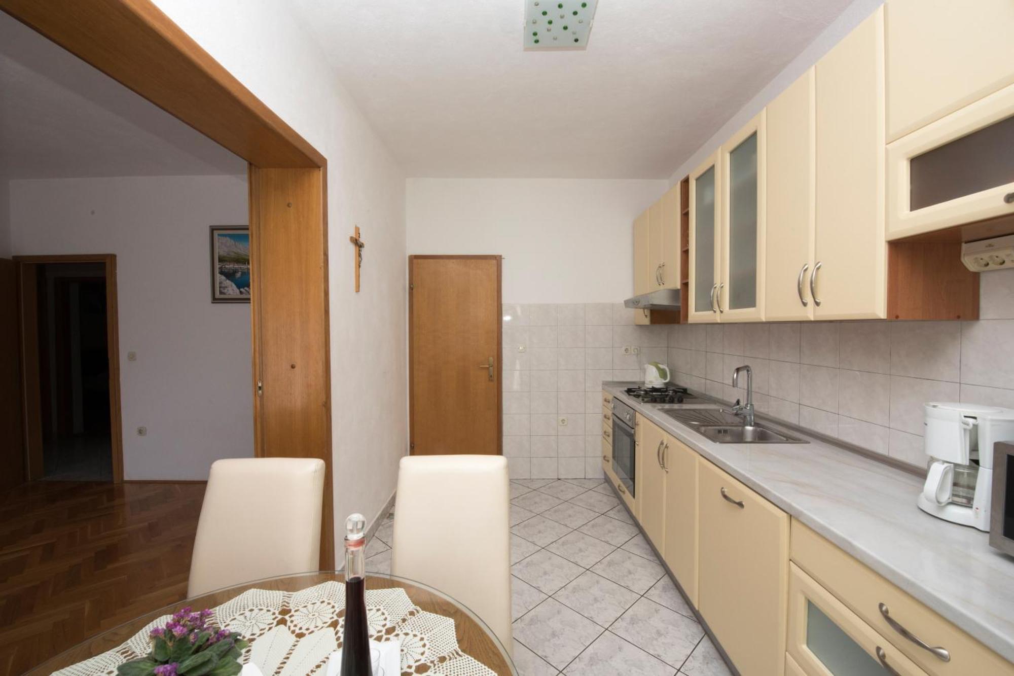 Apartments With A Parking Space Brela, Makarska - 16603 ห้อง รูปภาพ